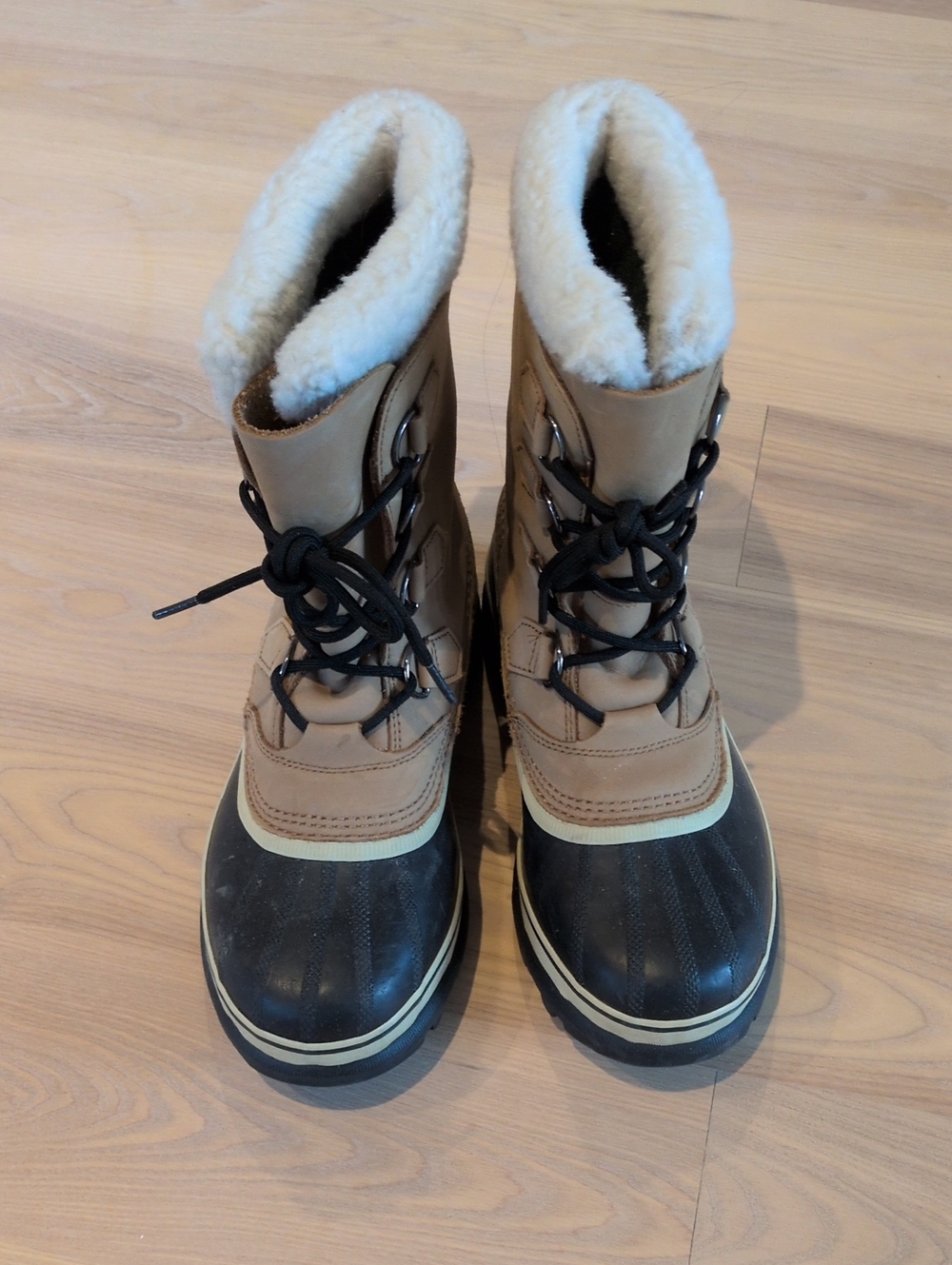 Women's Sorel Caribou Winter Boots Tan and Black 9.5